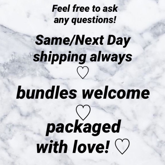 sold***Vintage Tommy Hilfiger Cropped Sweater - Picture 7 of 7